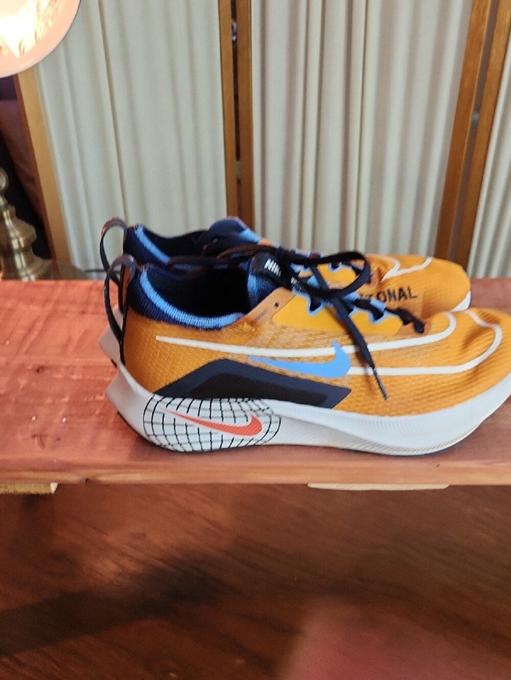 Nike Zoom Fly 4 Premium Light Curry Men’s Size 7 Running Shoes DO9583-700 - Picture 4 of 14
